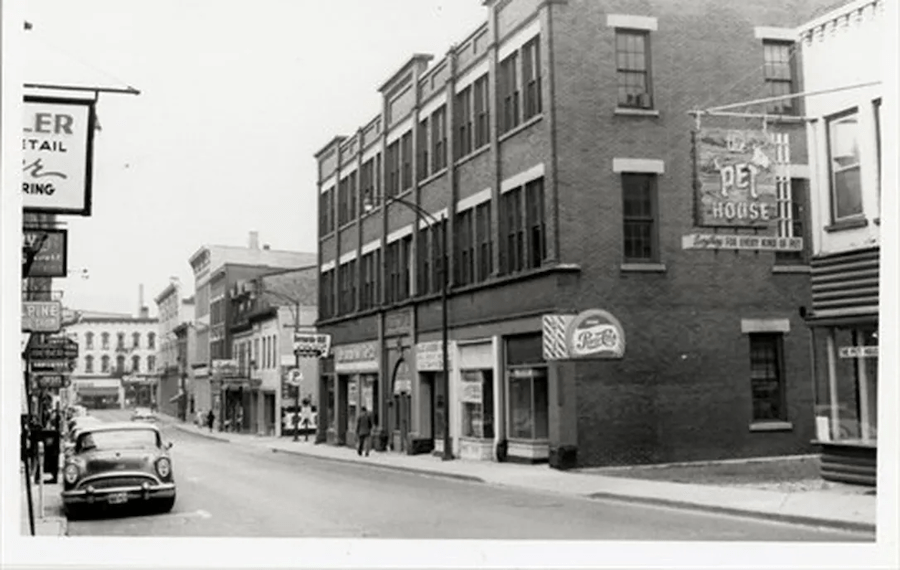 The Kitchener Auditorium on Queen Street burned down in the 1948.